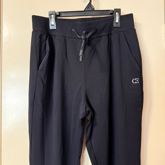 NWT Cozy Earth Women's Brushed Bamboo Jogger Set size Medium - Picture 10 of 15